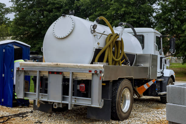 Best Porta potty delivery and setup  in Lake Winnebago, MO