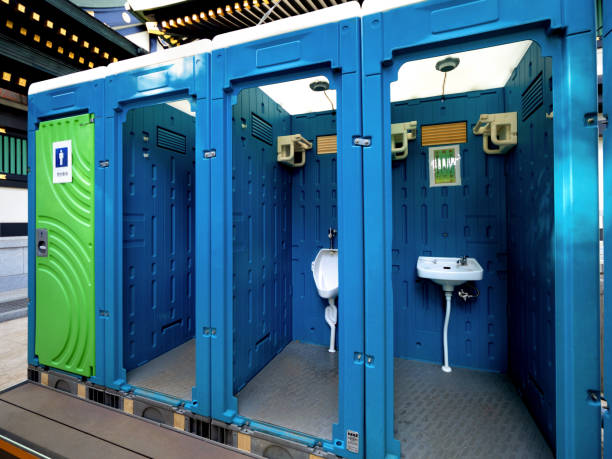 Best Luxury portable toilet rental  in Lake Winnebago, MO
