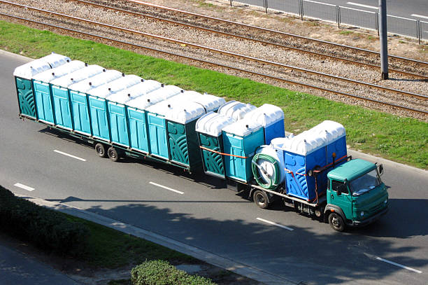 Portable Toilet Options We Offer in Lake Winnebago, MO